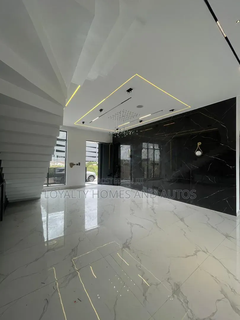 4bdrm Duplex in Lekki Phase 1 for sale in Lekki Phase 1