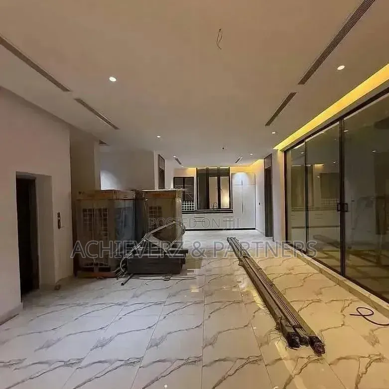6bdrm Duplex in Maitama for sale in Maitama