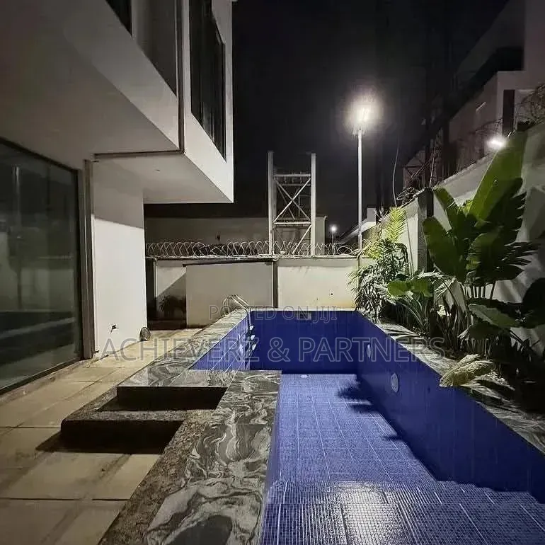 6bdrm Duplex in Maitama for sale in Maitama