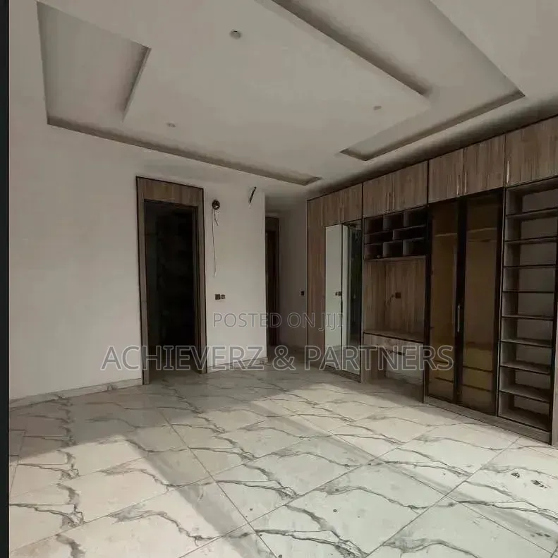 6bdrm Duplex in Maitama for sale in Maitama