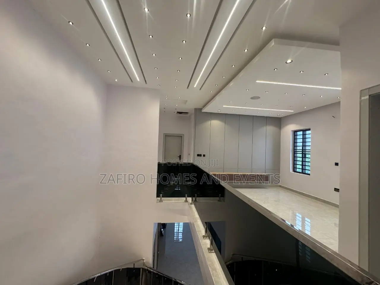 4bdrm Duplex in Agodi Gra for sale in Agodi