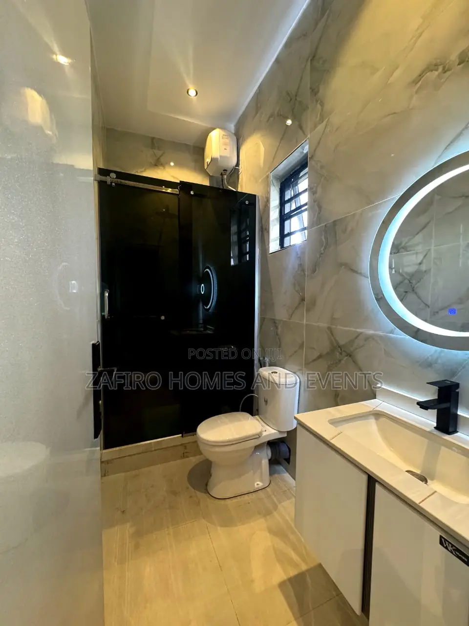 4bdrm Duplex in Agodi Gra for sale in Agodi