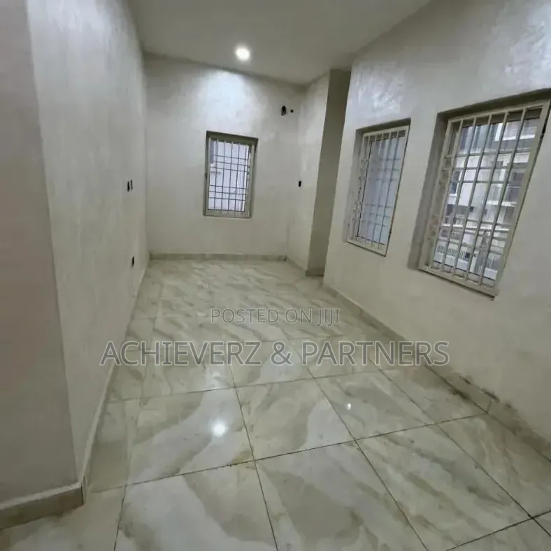 5bdrm Duplex in Guzape District for sale in Guzape District