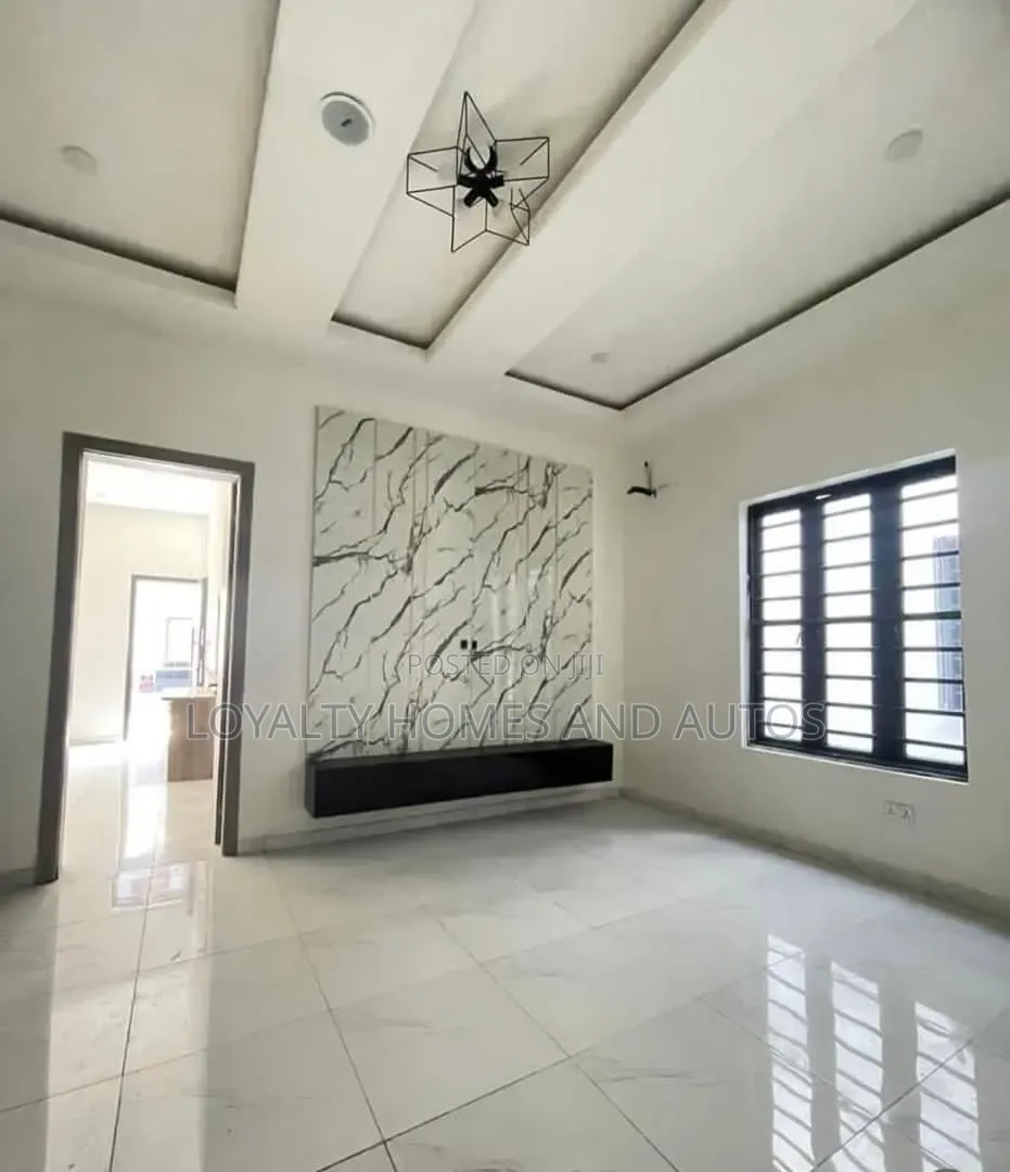 1bdrm Duplex in Ikate for sale in Ikate