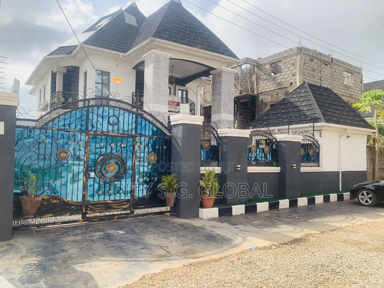Fully Detached 4 Bedroom With the Properties Inside in Kubwa