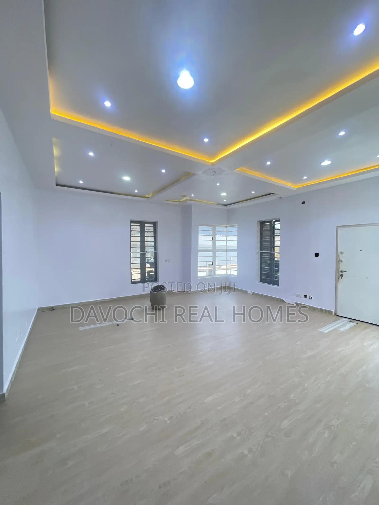 5bdrm Duplex in Osapa London, Jakande for rent in Jakande