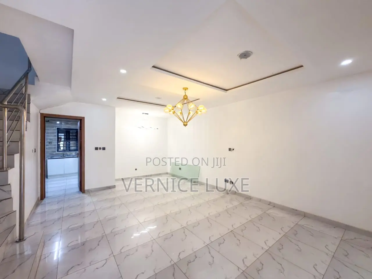 4bdrm Townhouse/Terrace in Chevron for sale in Chevron