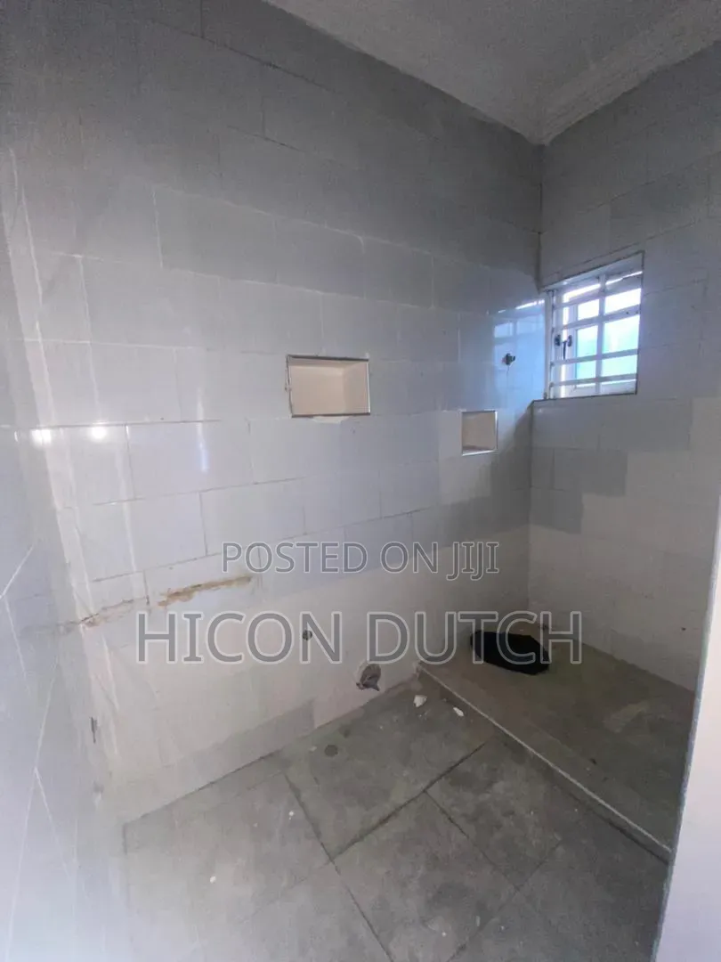 2bdrm Block of Flats in Gwarimpa Main., Gwarinpa for rent in Gwarinpa