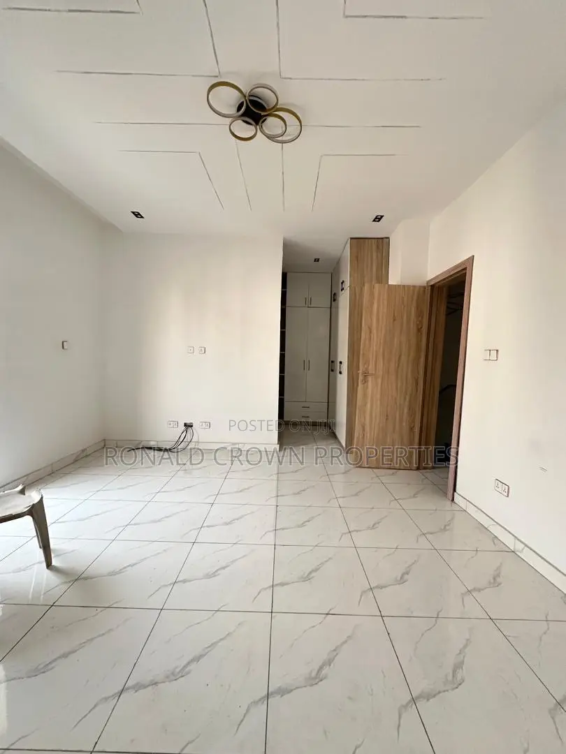 4bdrm Duplex in Ado / Ajah for sale in Ado / Ajah
