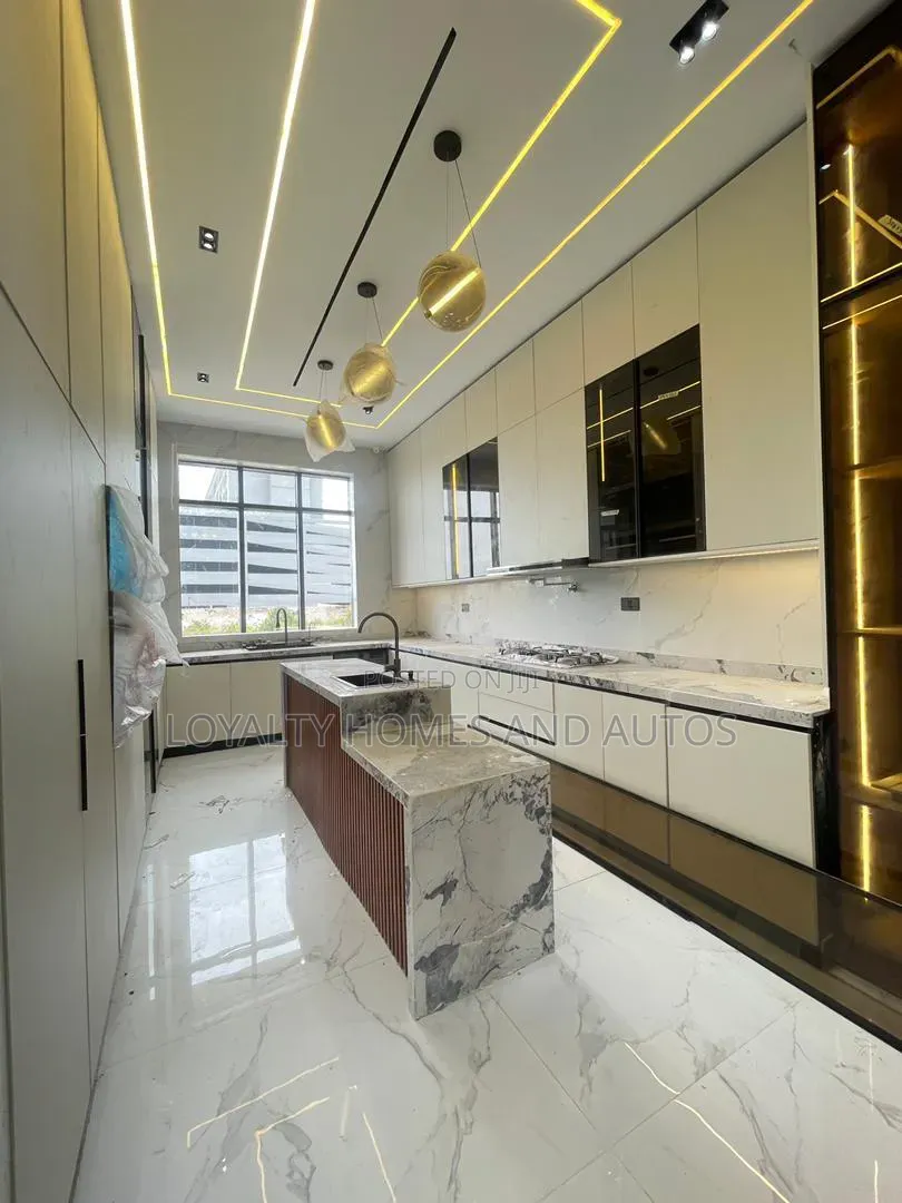 Commercial Property for Sale in Garki 2