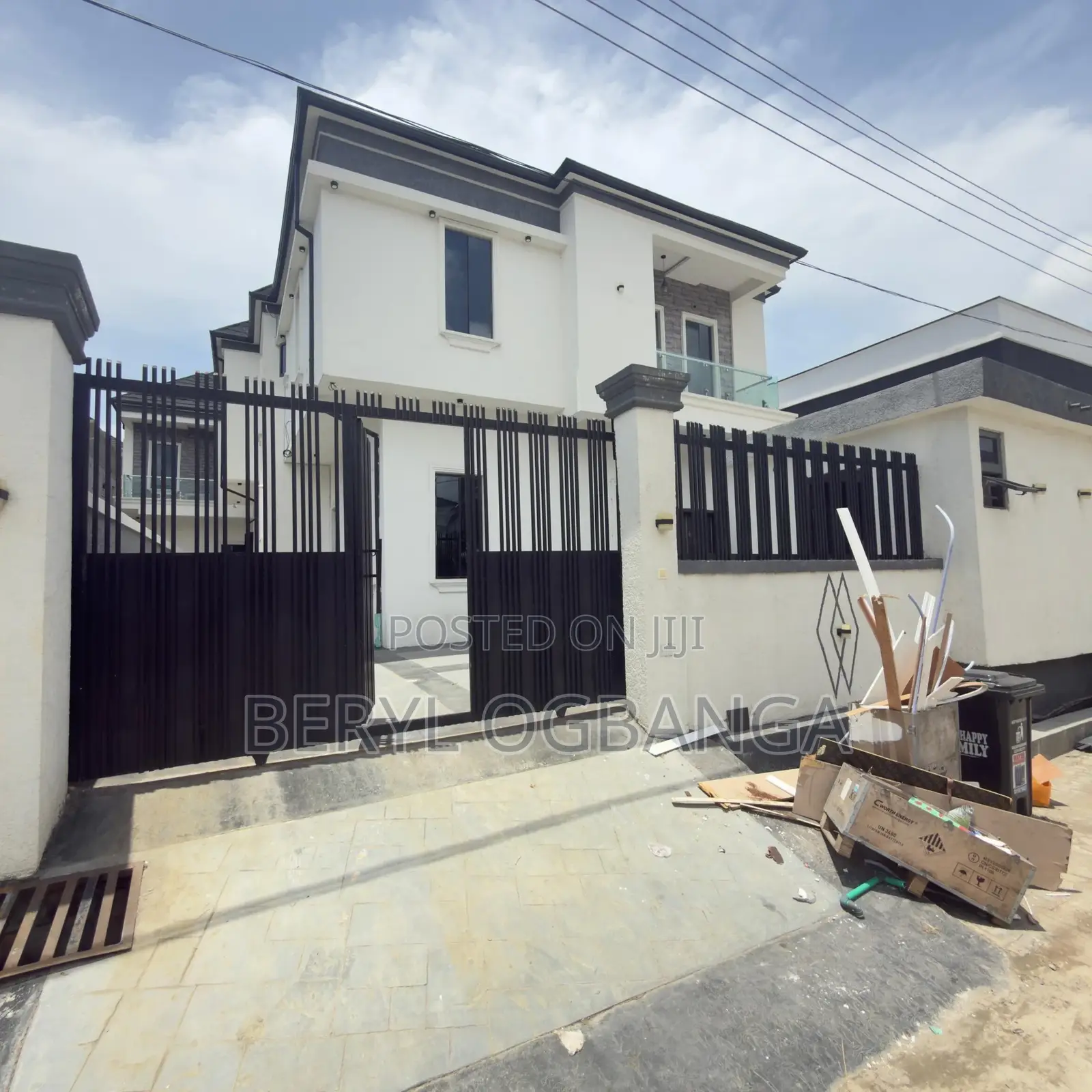 5bdrm Duplex in Ikota for rent in Ikota