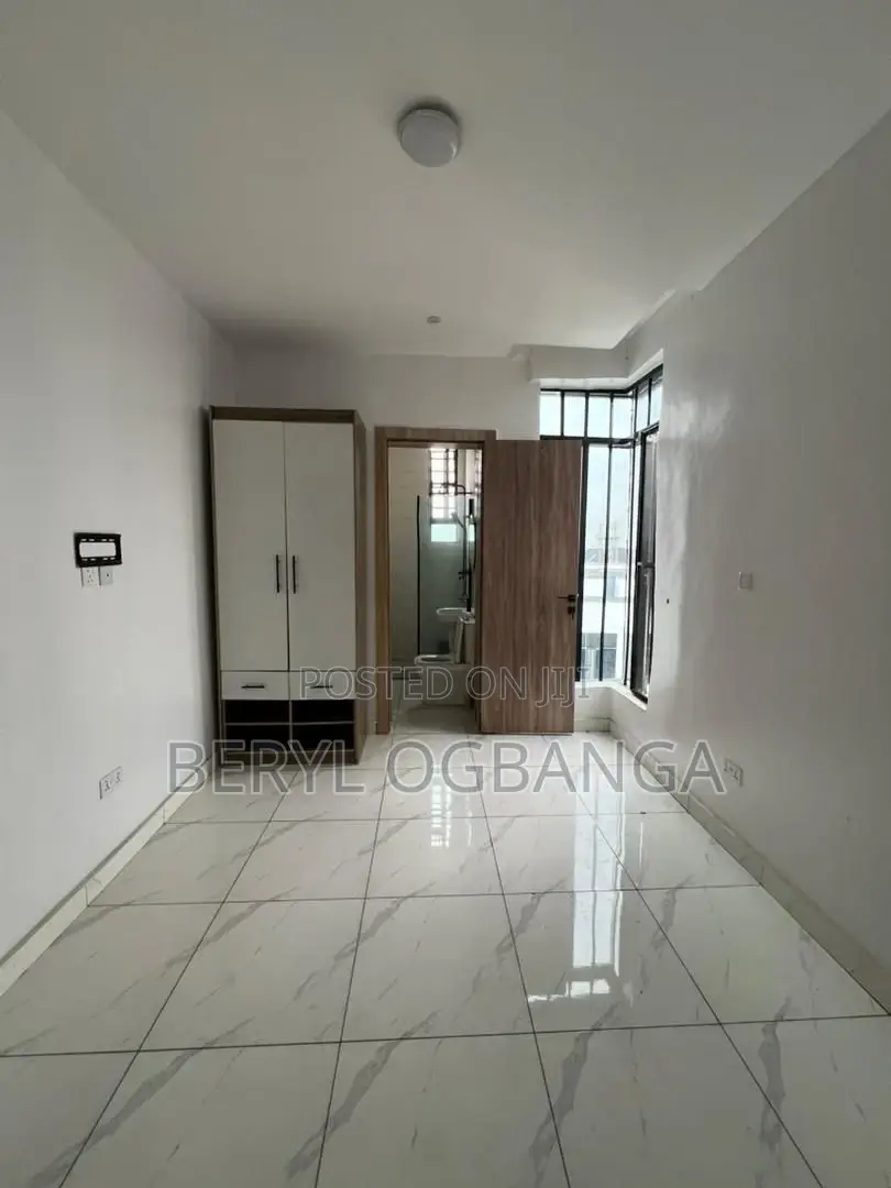 2bdrm Apartment in Chevron for sale in Chevron