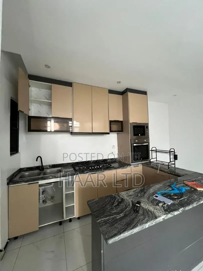 2bdrm Apartment in Chevron for sale in Chevron
