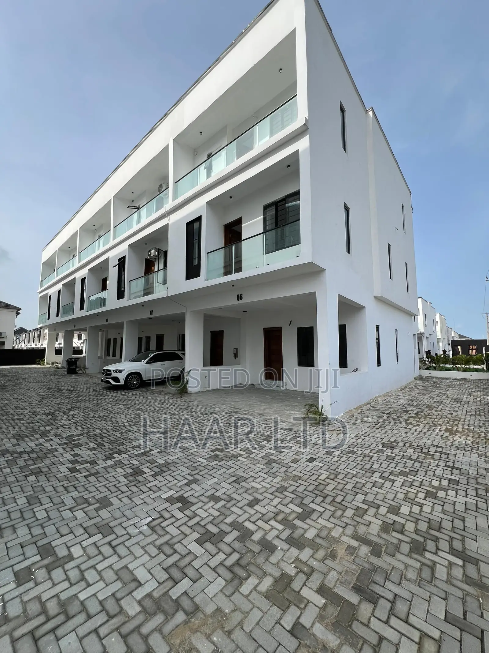 4bdrm Duplex in Lekki Phase 2 for sale in Lekki Phase 2