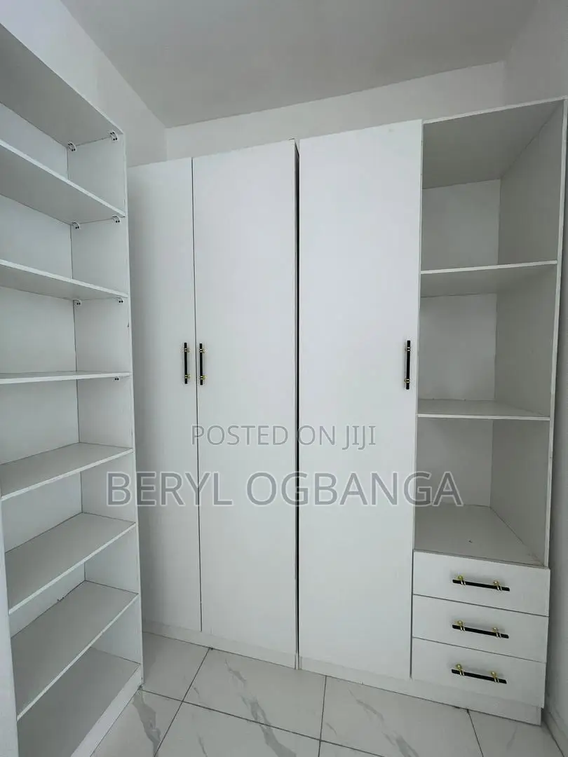 3bdrm Duplex in Ikota for rent in Ikota