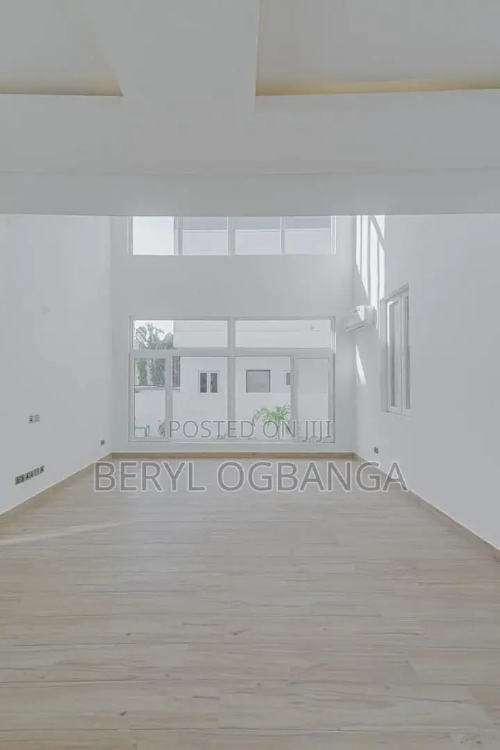 4bdrm Duplex in Lekki Phase 1 for rent in Lekki Phase 1