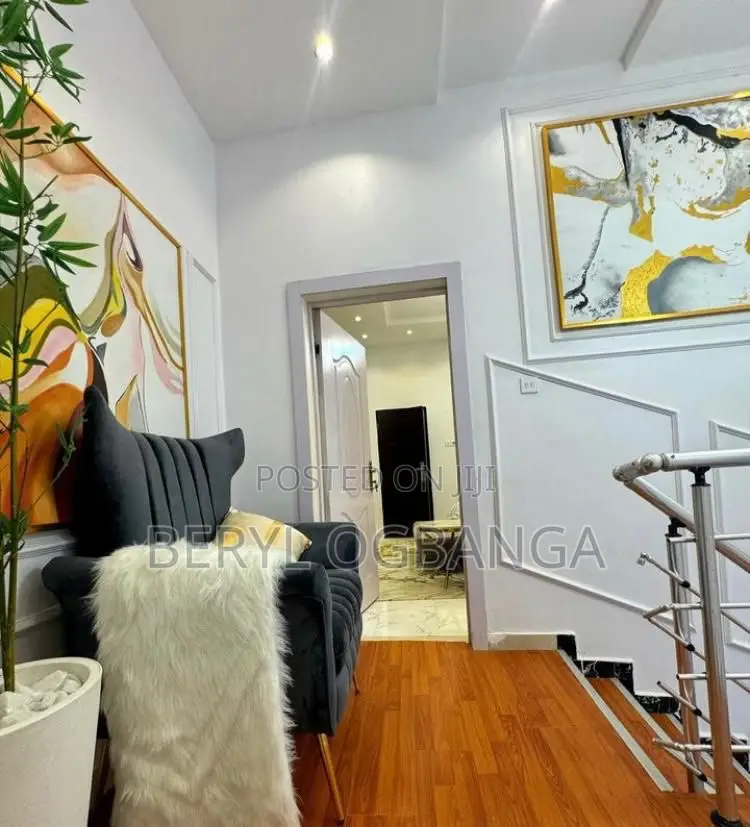 Furnished 3bdrm Duplex in Ikota for sale in Ikota