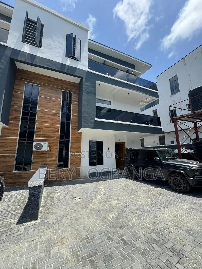 5bdrm Duplex in Ikate for rent in Ikate