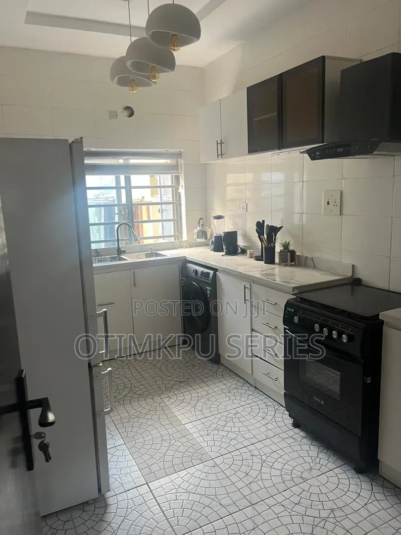Tastefully Furnished 2 Bedroom Short-Let Apartment in Toyin Street
