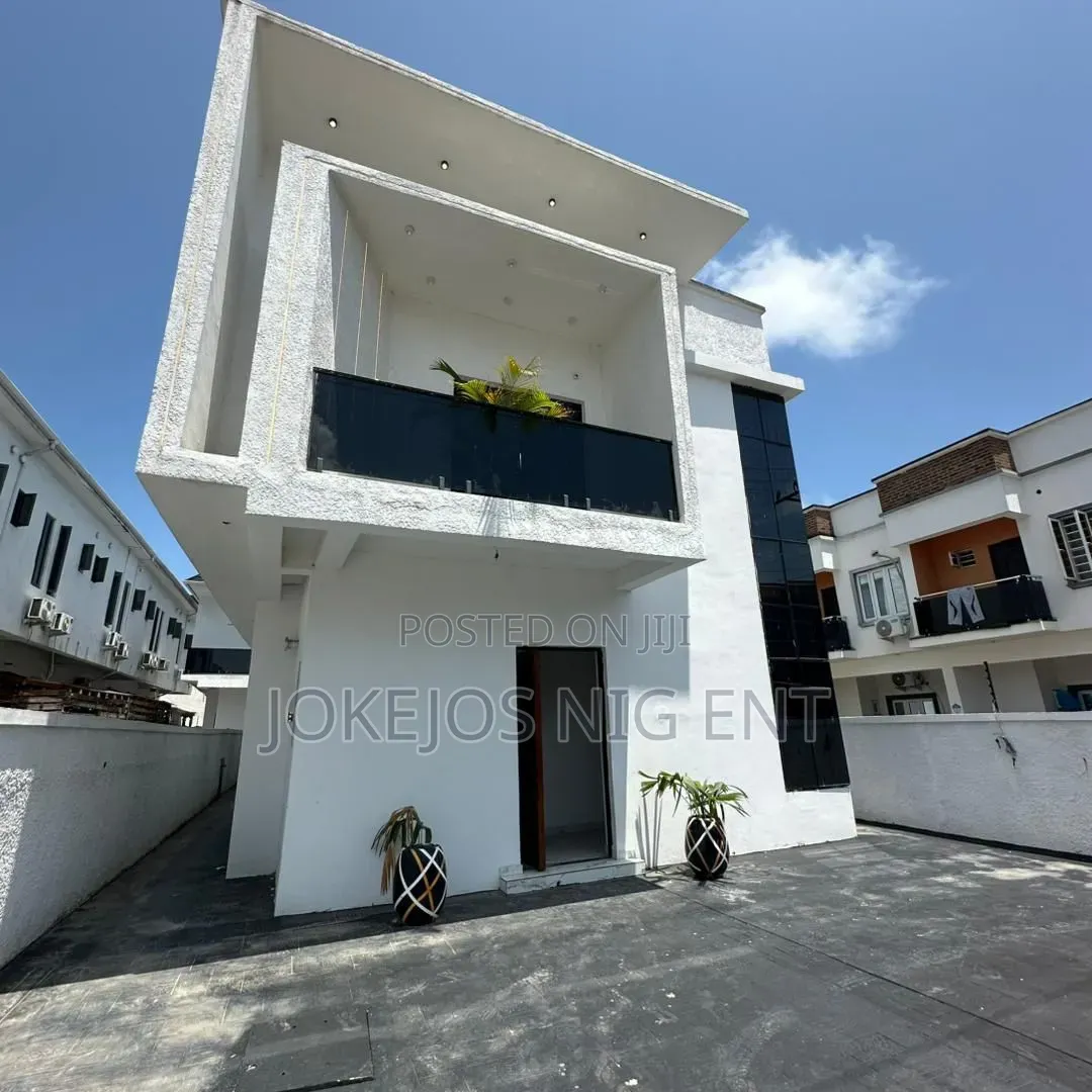 4bdrm Duplex in Ikota Gra for sale in Ikota