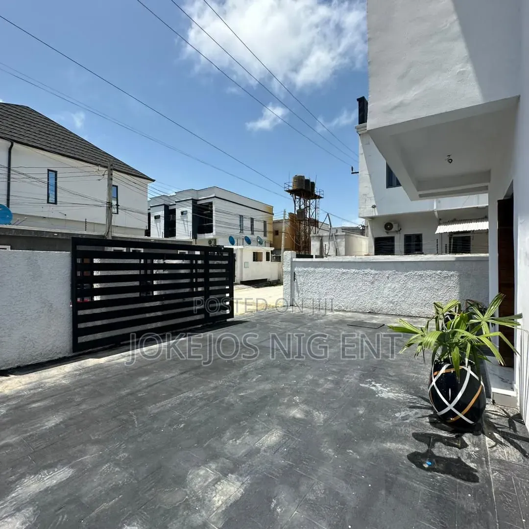 4bdrm Duplex in Ikota Gra for sale in Ikota
