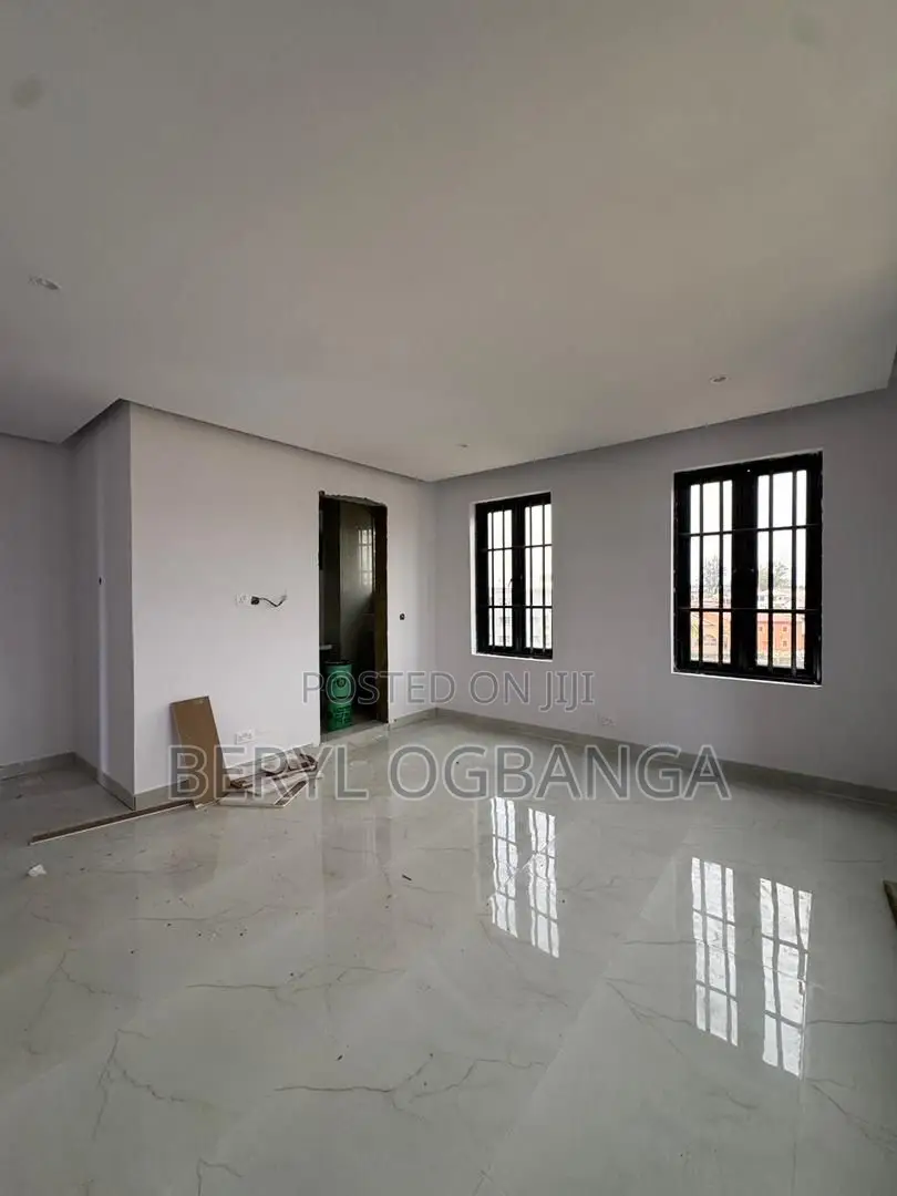 3bdrm Apartment in Ikoyi S.W for sale in Ikoyi S.W