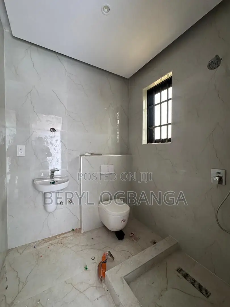 3bdrm Apartment in Ikoyi S.W for sale in Ikoyi S.W