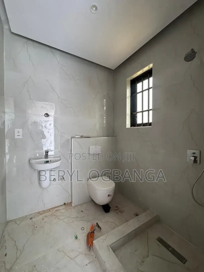 3bdrm Apartment in Ikoyi S.W for sale in Ikoyi S.W