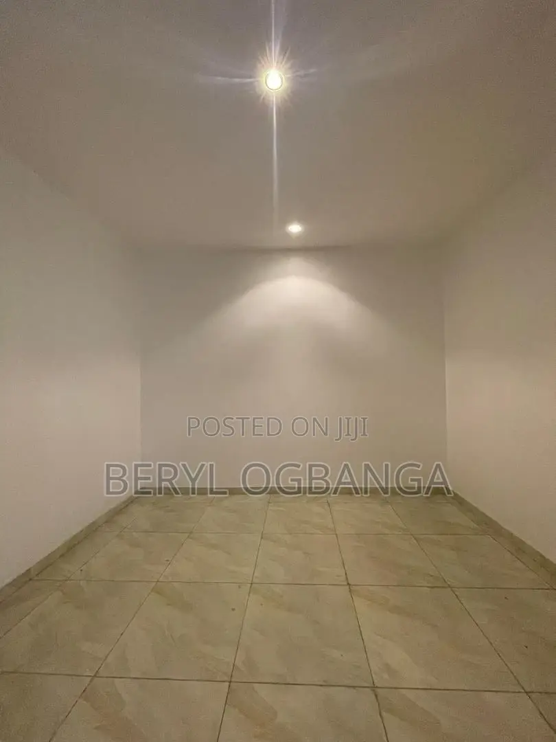 4bdrm Duplex in Ikate for sale in Ikate
