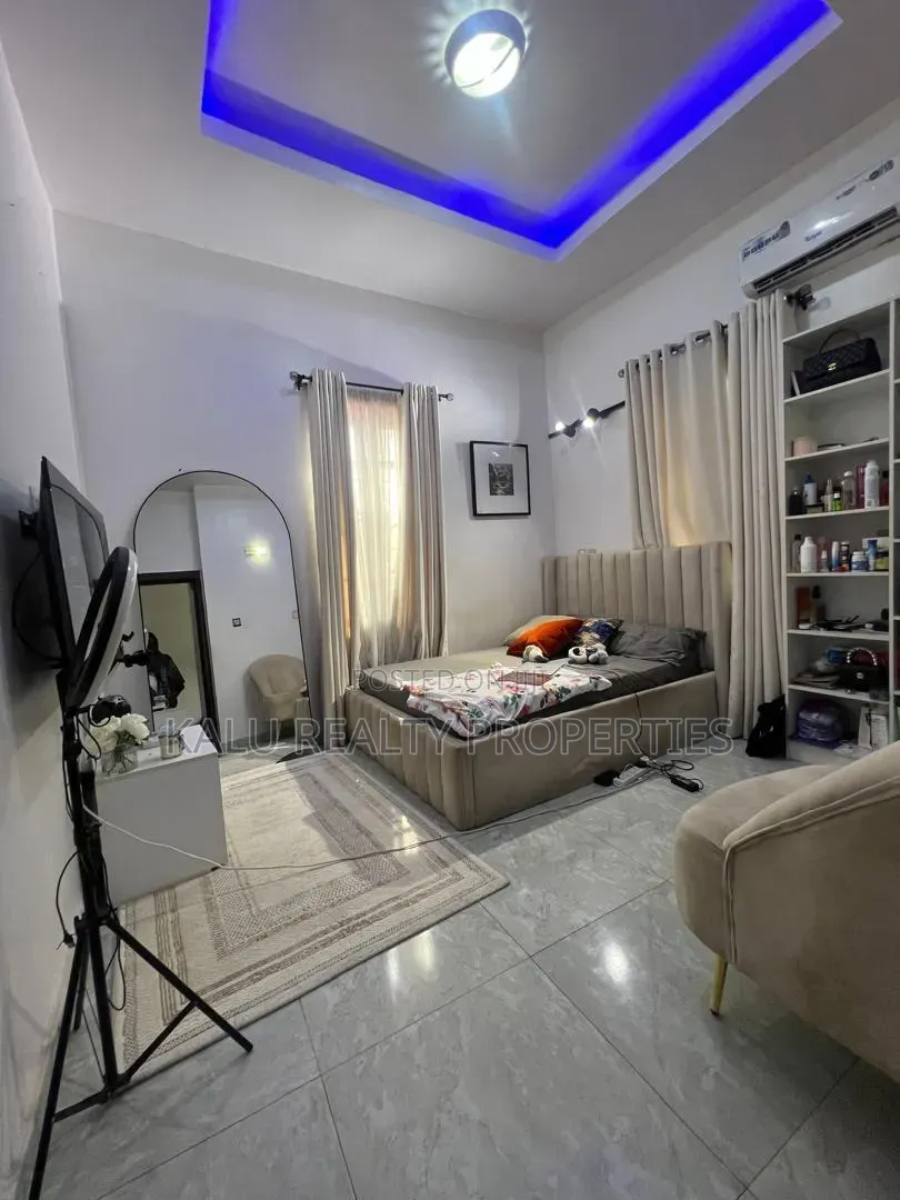 Mini Flat in Igbo Efon, Idado for rent in Idado