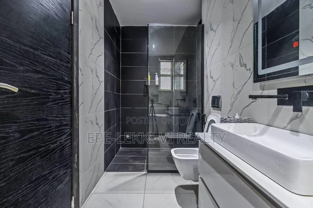 Furnished 3bdrm Penthouse in Lekki for sale in Lekki