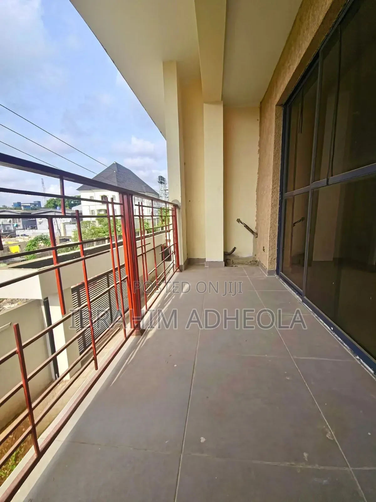 4bdrm Townhouse/Terrace in Obanikoro for sale in Obanikoro