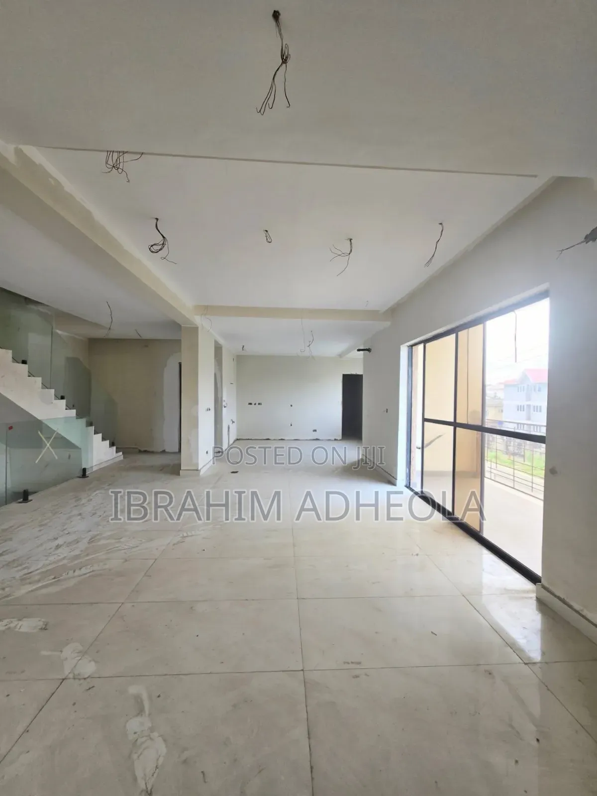 4bdrm Townhouse/Terrace in Obanikoro for sale in Obanikoro