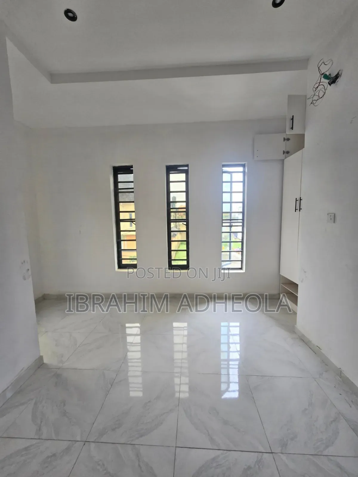 4bdrm Duplex in Maryland, Mende for sale in Mende