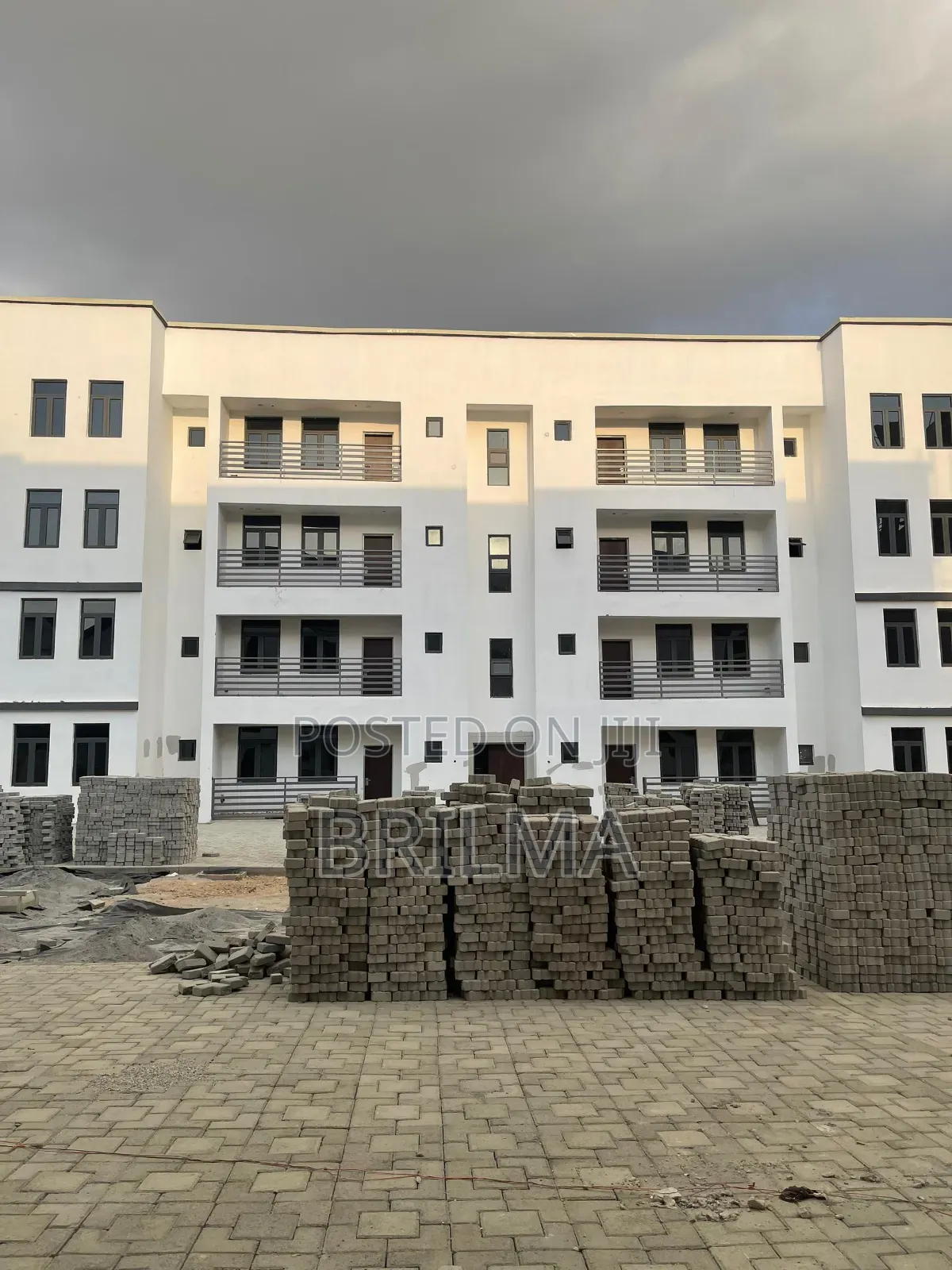 3bdrm Duplex in Mabushi for sale in Mabushi