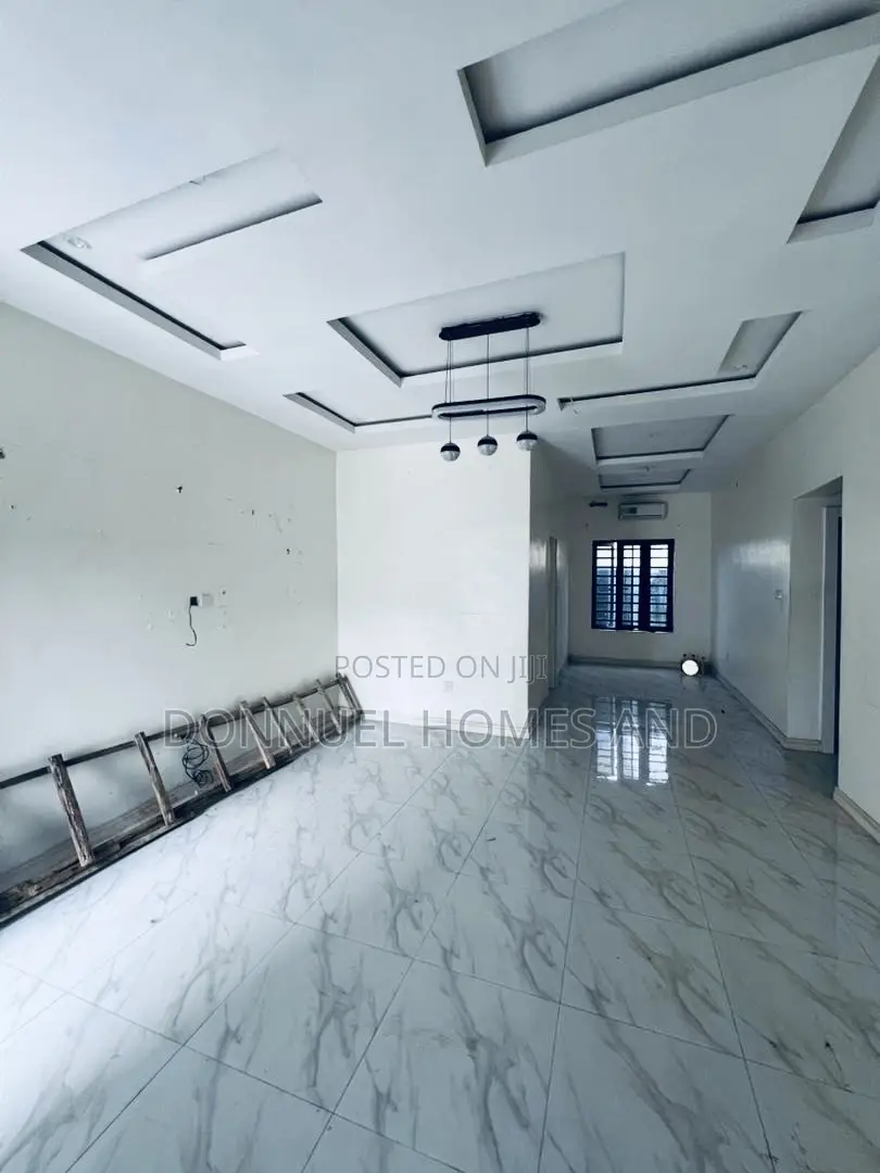 2bdrm Apartment in Lekki Expressway for rent in Lekki Expressway