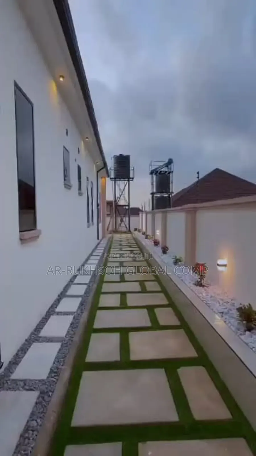 4bdrm Bungalow in Dakwo for sale in Dakwo District