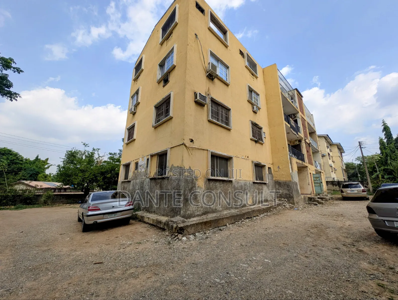3bdrm Block of Flats in Wuse for sale in Zone 7 / Wuse