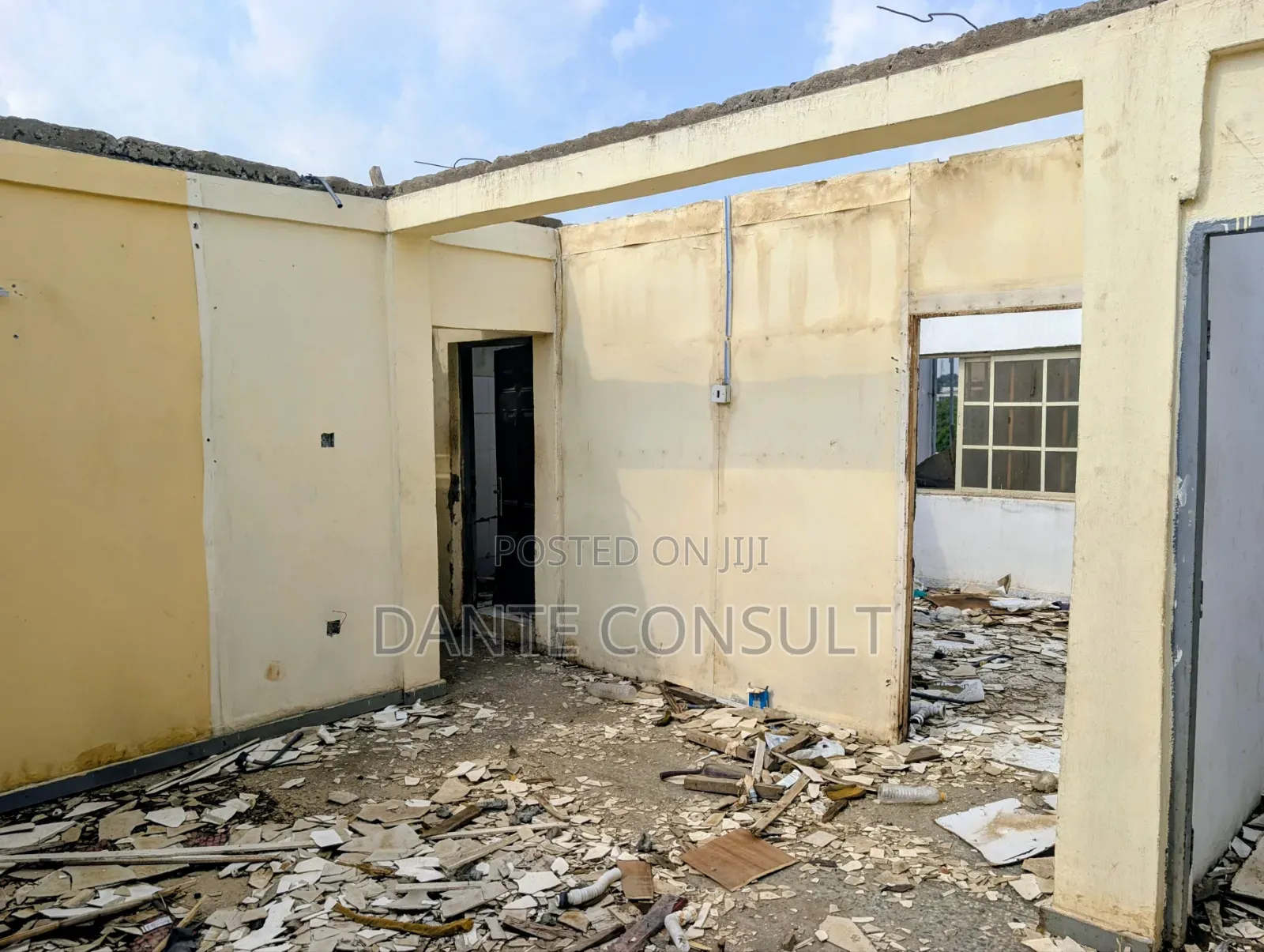 3bdrm Block of Flats in Wuse for sale in Zone 7 / Wuse