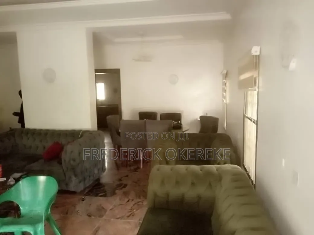 5bdrm Duplex in Dape for sale in Dape