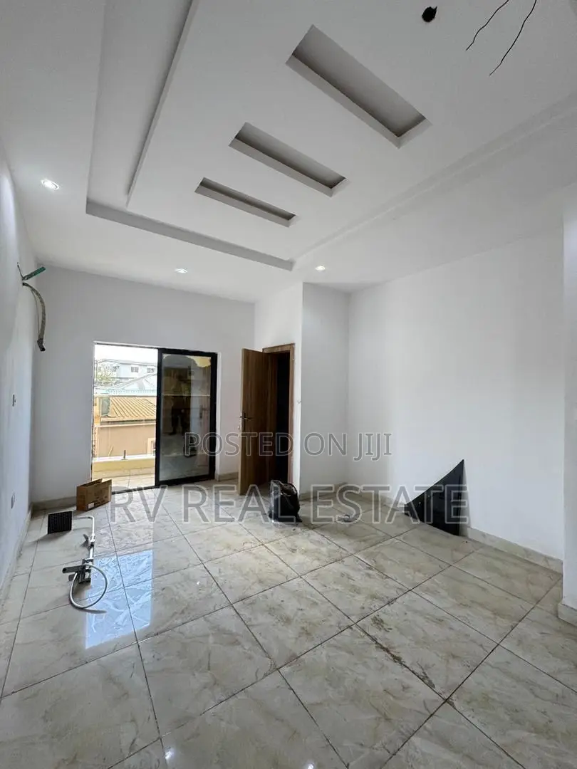 4bdrm Duplex in Gbagada for sale in Gbagada