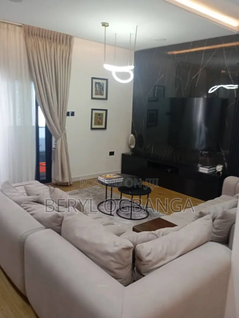 Furnished 3bdrm Duplex in Lekki Phase 1 for sale in Lekki Phase 1