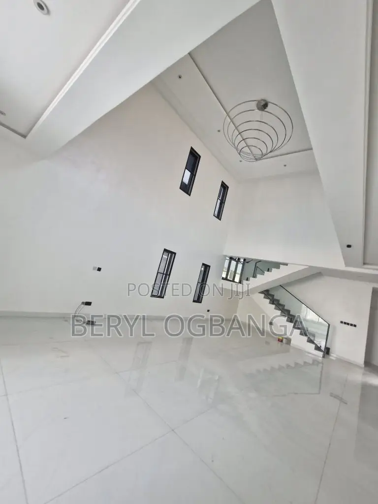 4bdrm Duplex in Lekki Phase 1 for sale in Lekki Phase 1