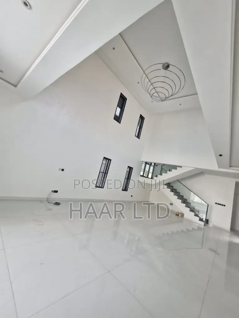 4bdrm Duplex in Lekki Phase 1 for sale in Lekki Phase 1