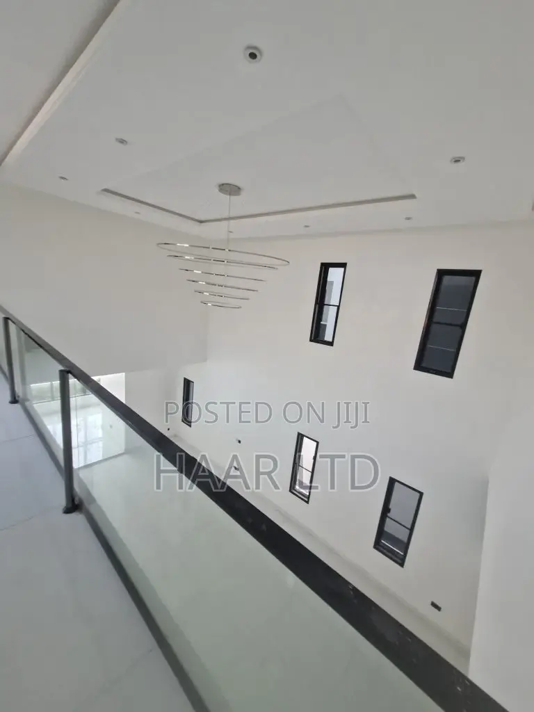 4bdrm Duplex in Lekki Phase 1 for sale in Lekki Phase 1