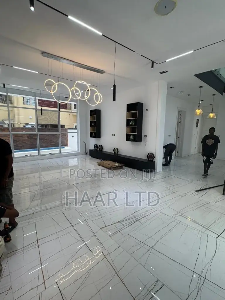 5bdrm Duplex in Osapa london for sale in Osapa london