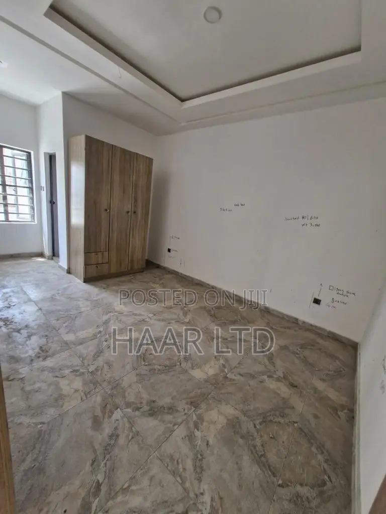 2bdrm Apartment in Ikate for sale in Ikate