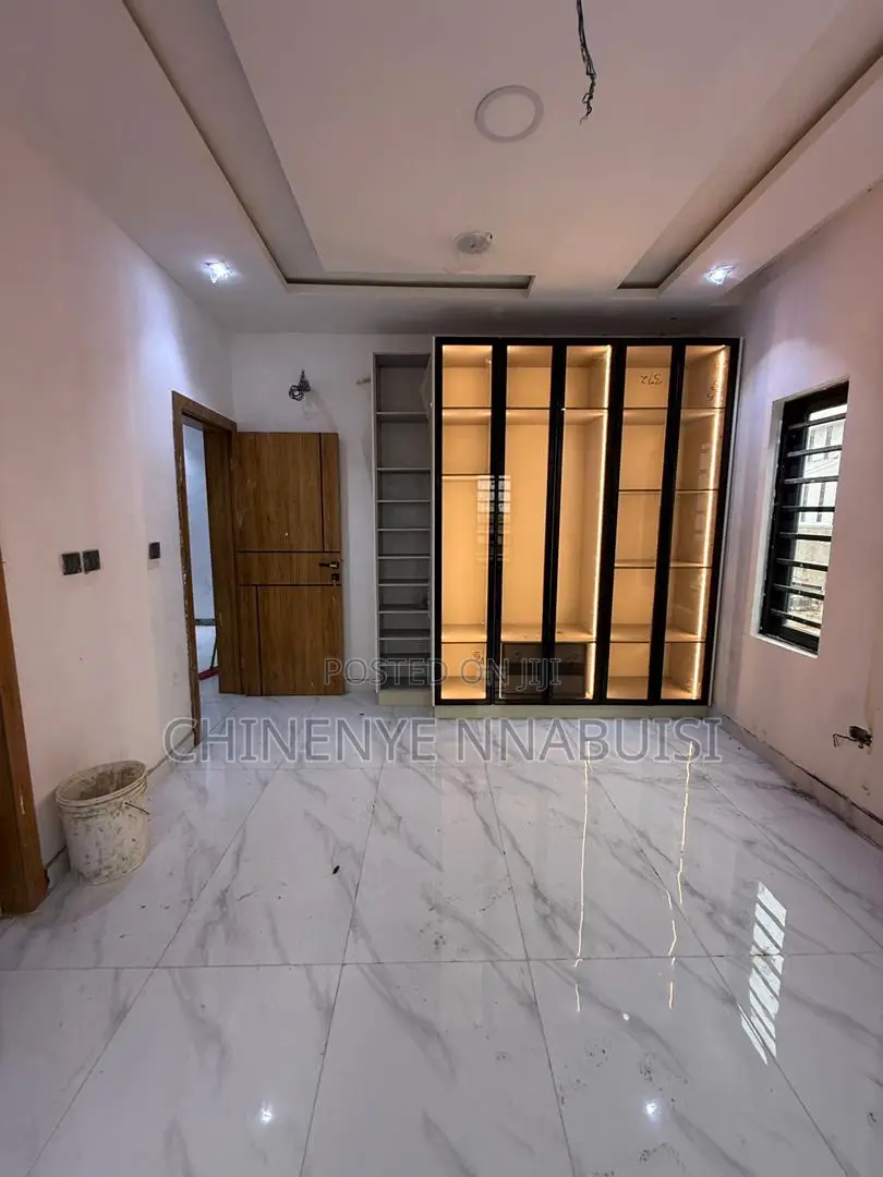 4bdrm Apartment in Mandelza Luxury, Lekki Phase 1 for sale in Lekki Phase 1