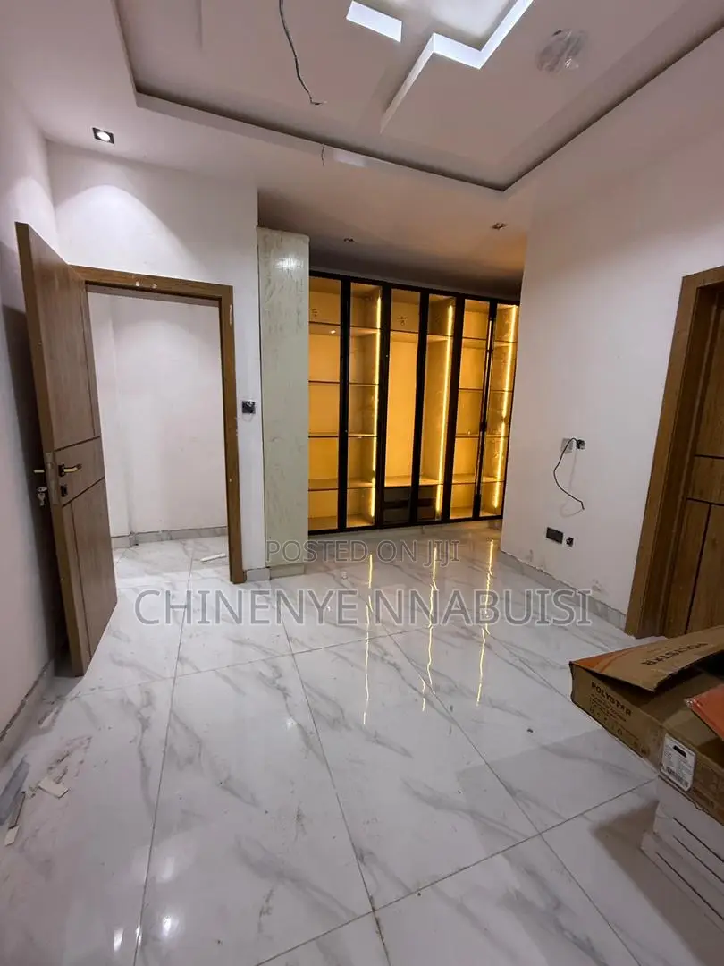4bdrm Apartment in Mandelza Luxury, Lekki Phase 1 for sale in Lekki Phase 1