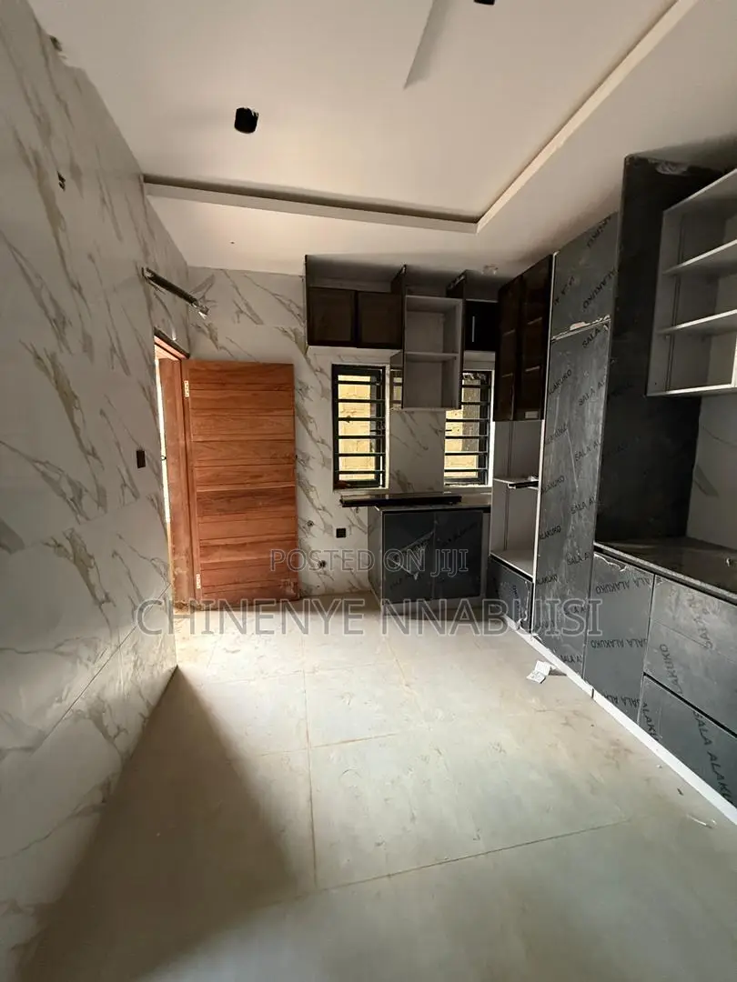 4bdrm Apartment in Mandelza Luxury, Lekki Phase 1 for sale in Lekki Phase 1